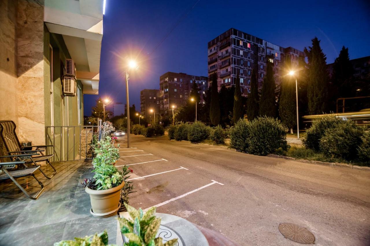 Hotel Makona Tbilisi Exterior photo
